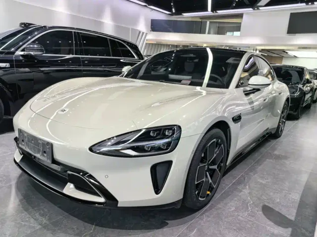 Фотография автомобиля — Xiaomi SU7