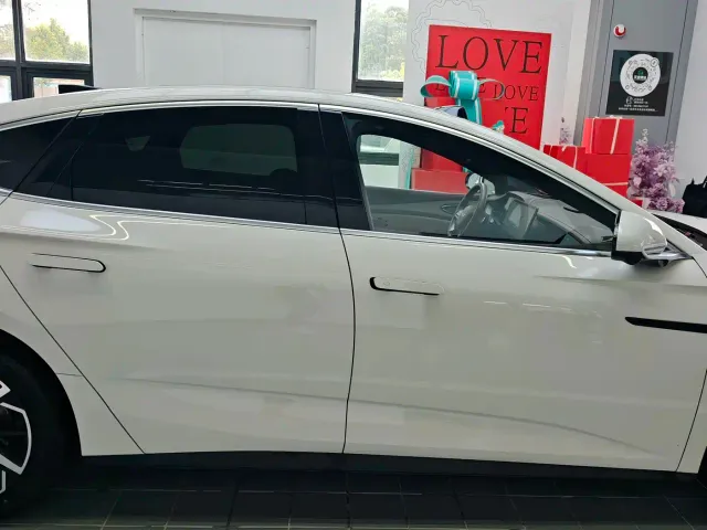 BYD Seal 07 DM-i — Фото автомобиля 21