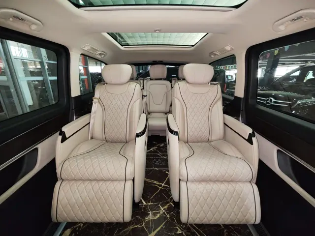 Mercedes-Benz V-Class — Фото автомобиля 13