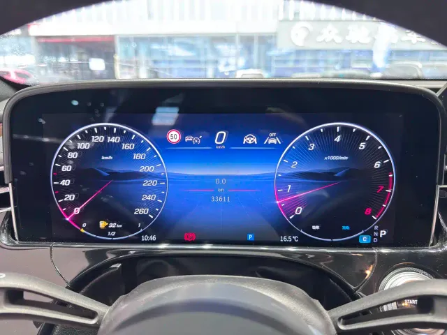 Mercedes-Benz E-Class — Фото автомобиля 9
