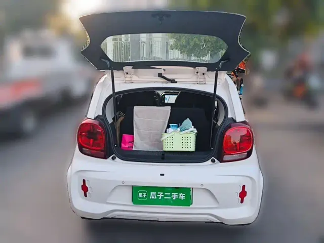 Roewe Clever — Фото автомобиля 15