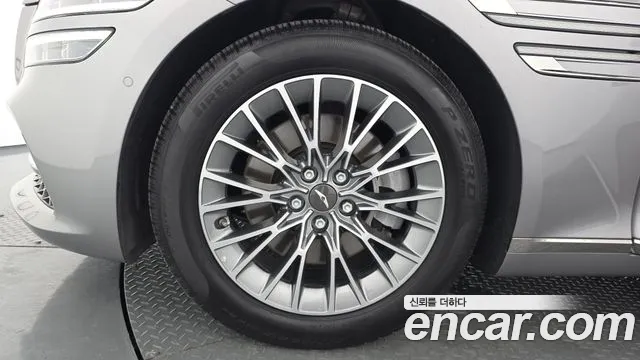 Genesis G80 Бензин 2.5 турбо AWD — Фото автомобиля 5
