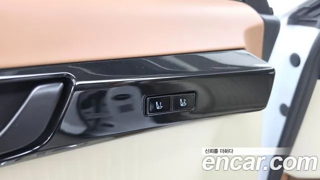 Hyundai Grandeur GN7 — Фото автомобиля 30