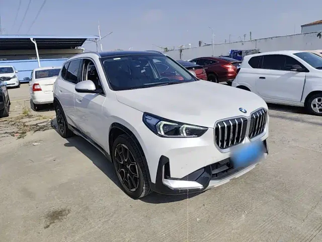 BMW X1 — Фото автомобиля 3