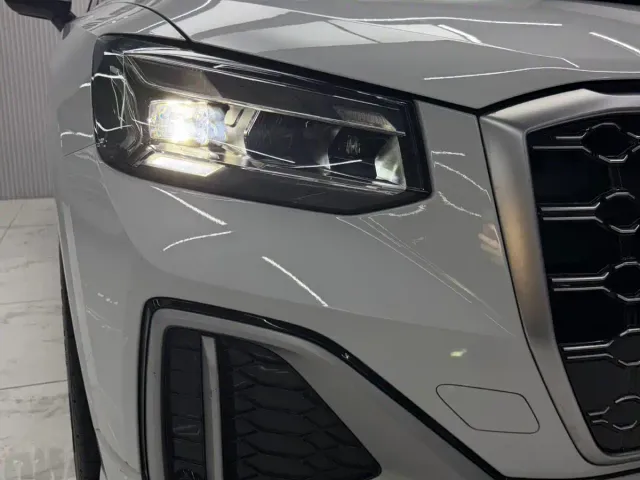 Audi Q2L — Фото автомобиля 14