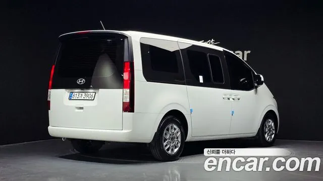 Hyundai Staria — Фото автомобиля 2