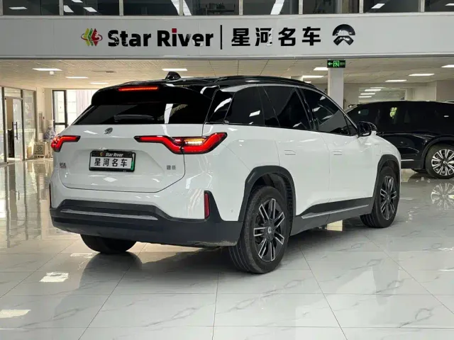 Nio ES6 — Фото автомобиля 7