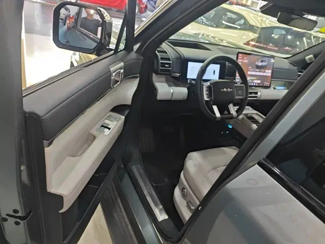 BYD FangChengBao Titanium 7 — Фото автомобиля 15