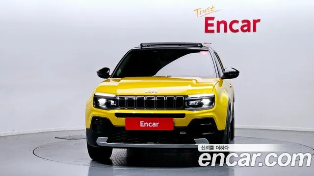 Jeep Avenger — Фото автомобиля 3