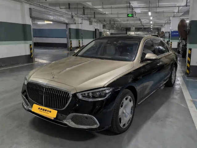 Фотография автомобиля — Mercedes-Benz Maybach S-Class