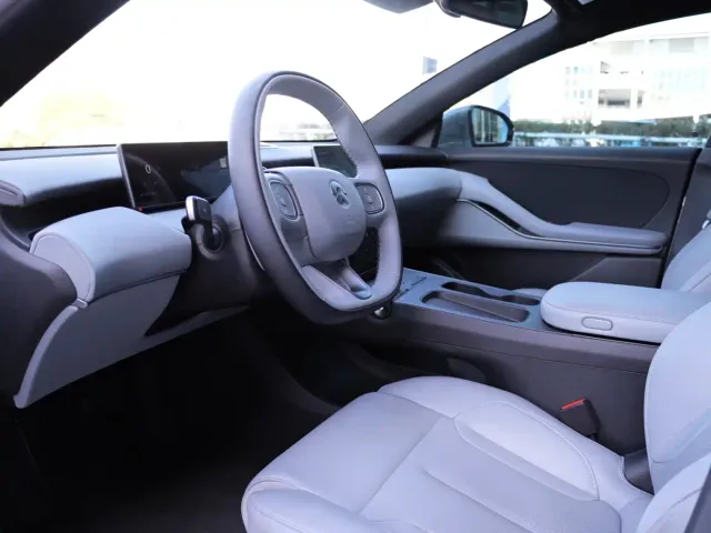 Nio ET5 Touring — Фото автомобиля 6