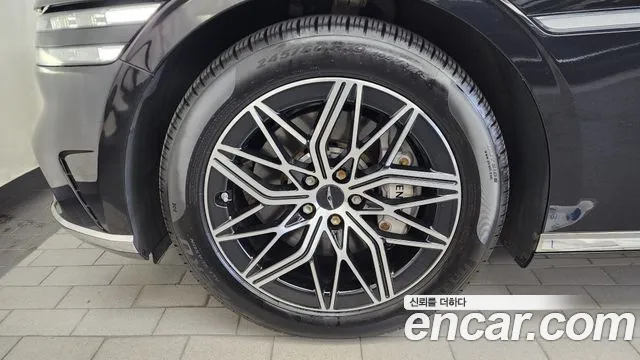Genesis G90 Бензин 3.5 турбо AWD — Фото автомобиля 5