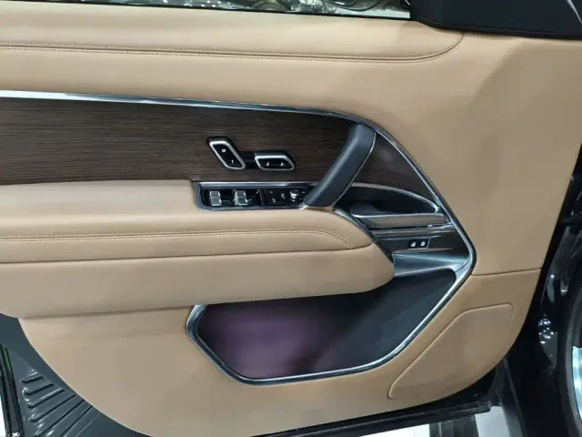 Land Rover Range Rover — Фото автомобиля 7