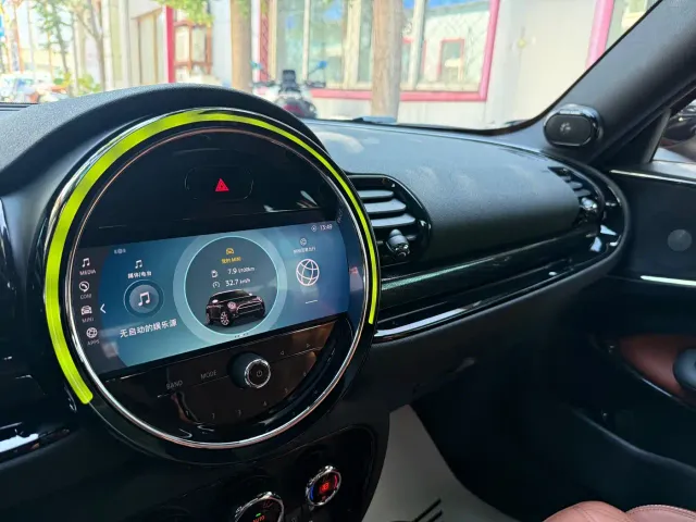 MINI Clubman — Фото автомобиля 17