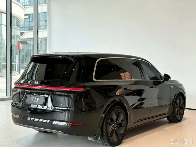 Li Auto L9 — Фото автомобиля 6