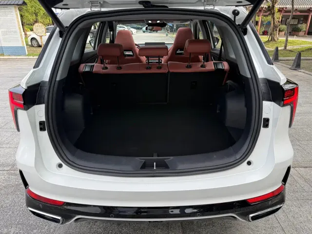 Changan CS75 Plus — Фото автомобиля 18