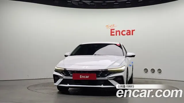 Hyundai AVANTE Новый Avante (CN7) — Фото автомобиля 3