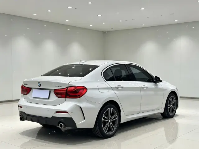 BMW 1 Series — Фото автомобиля 5