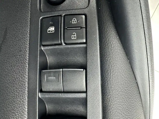 Toyota Corolla — Фото автомобиля 11