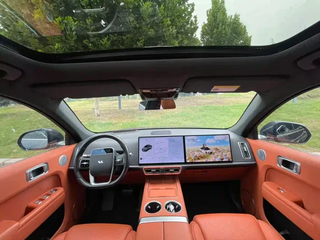 Li Auto L7 — Фото автомобиля 4