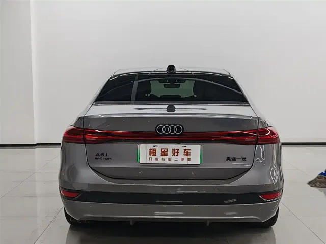 Audi A6L e-tron — Фото автомобиля 5