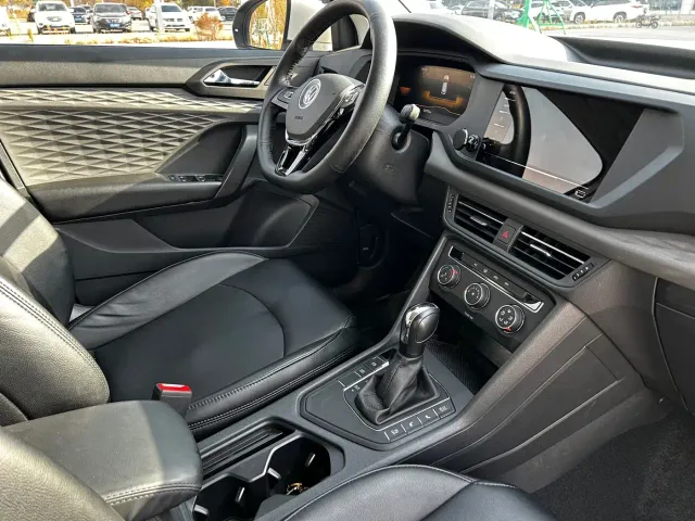 Volkswagen Tharu — Фото автомобиля 13