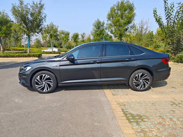Volkswagen Sagitar — Фото автомобиля 5