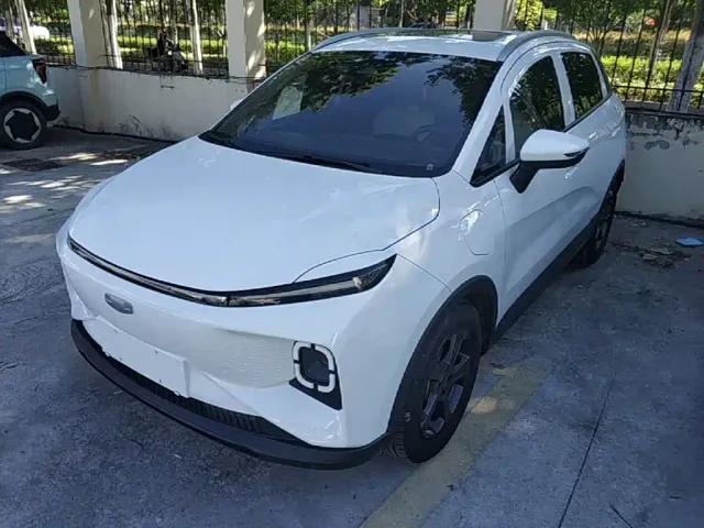 Фотография автомобиля — Geely Geometry E Firefly