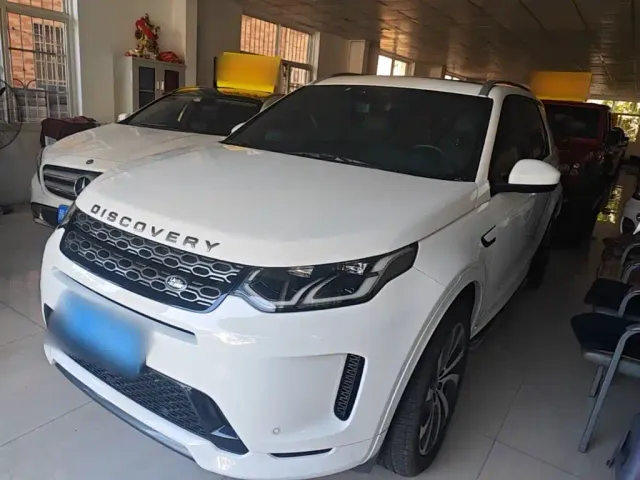 Фотография автомобиля — Land Rover Discovery Sport