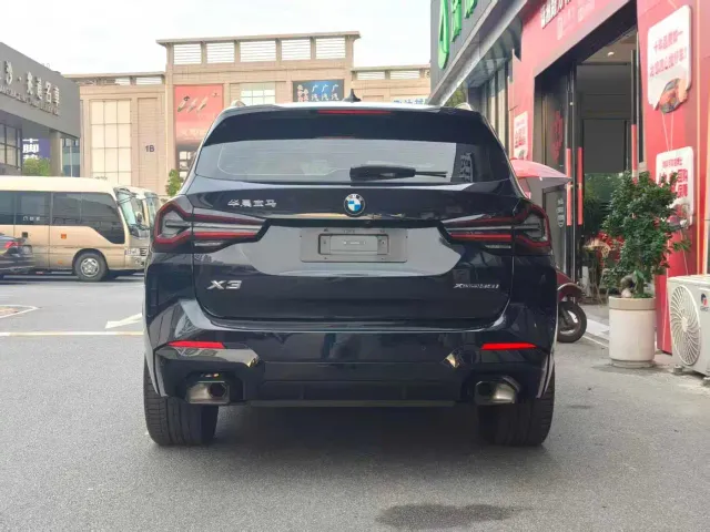 BMW X3 — Фото автомобиля 8