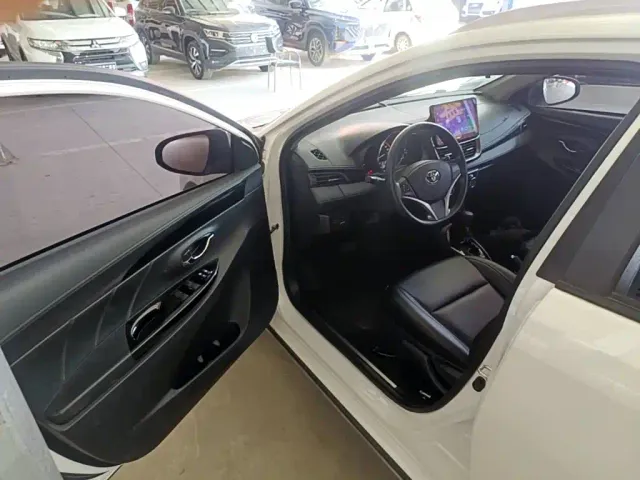Toyota YARiS L Zhi Xuan — Фото автомобиля 15