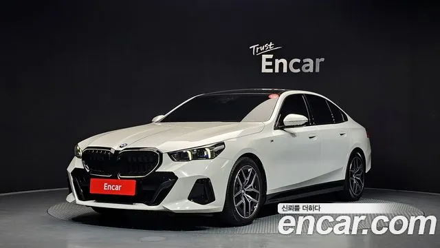 Фотография автомобиля — BMW 5 Series G60