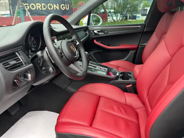 Porsche Macan — Фото автомобиля 5