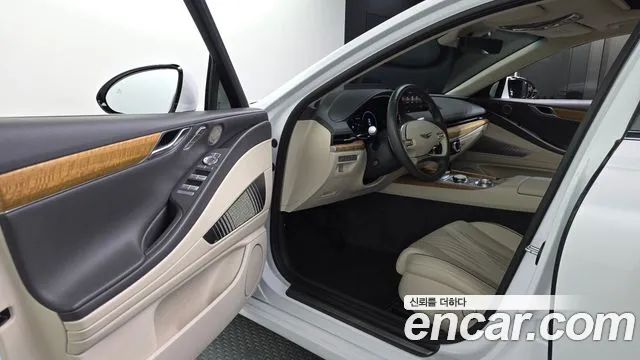 Genesis G80 Бензин 2.5 турбо AWD — Фото автомобиля 9
