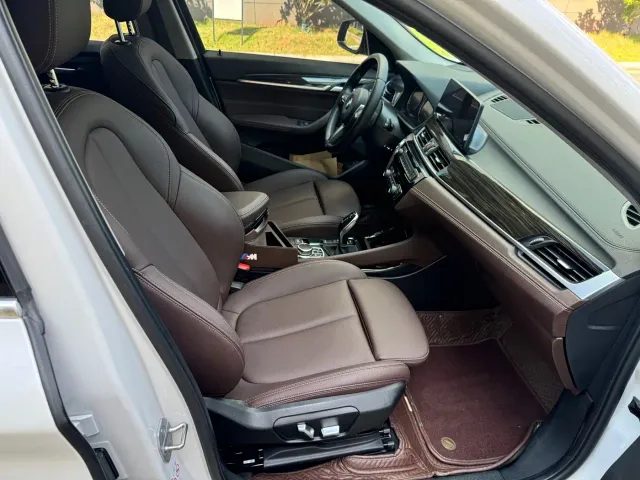 BMW X1 — Фото автомобиля 6