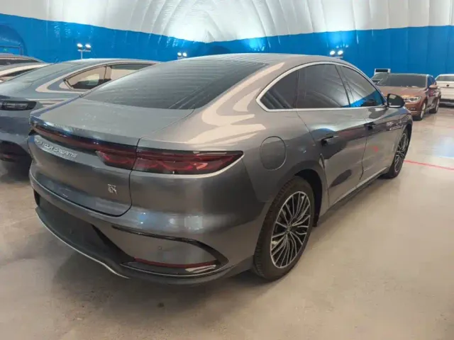 BYD Han — Фото автомобиля 6