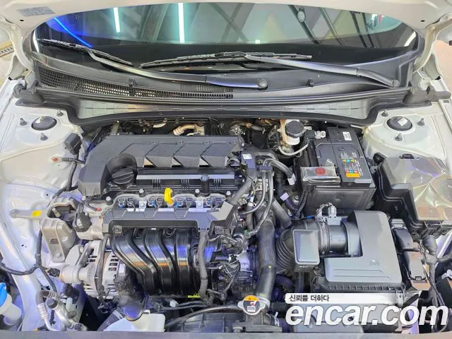 Hyundai AVANTE Avante (CN7) — Фото автомобиля 8