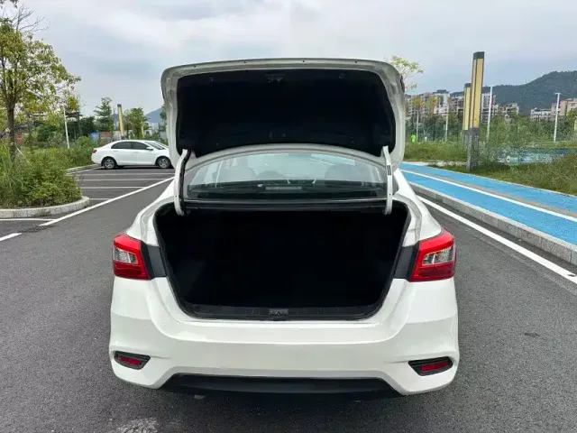 Nissan Sylphy — Фото автомобиля 16