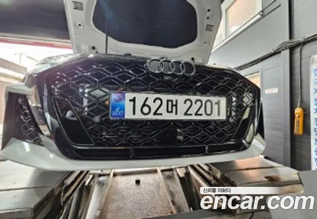 Фотография автомобиля — Audi RS 3 8Y