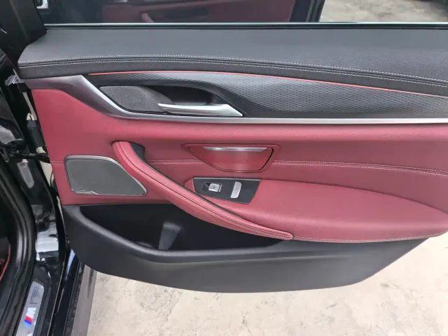 BMW 5 Series — Фото автомобиля 23