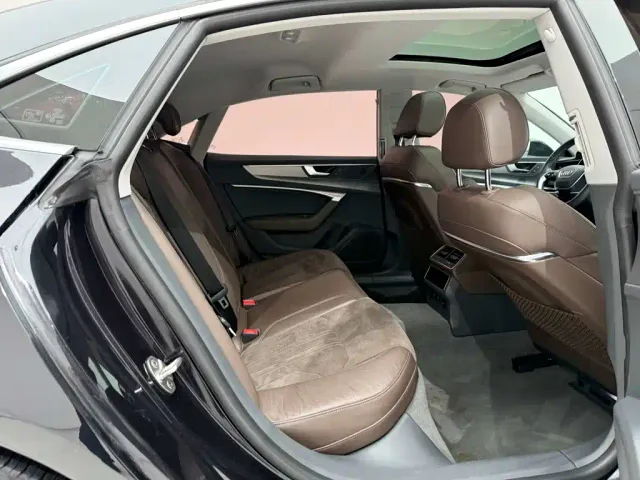 Audi A7L — Фото автомобиля 25