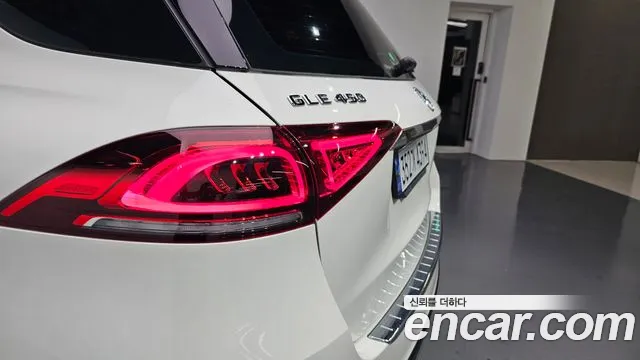 Mercedes-Benz GLE-Class — Фото автомобиля 19