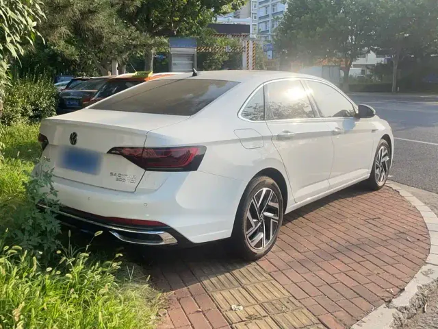 Volkswagen Sagitar — Фото автомобиля 9