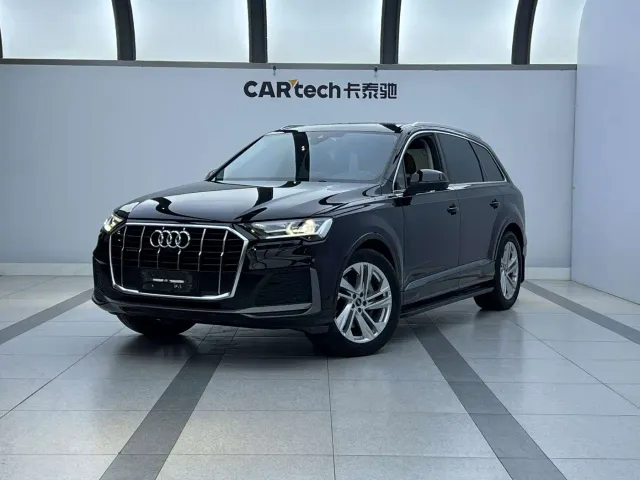 Фотография автомобиля — Audi Q7