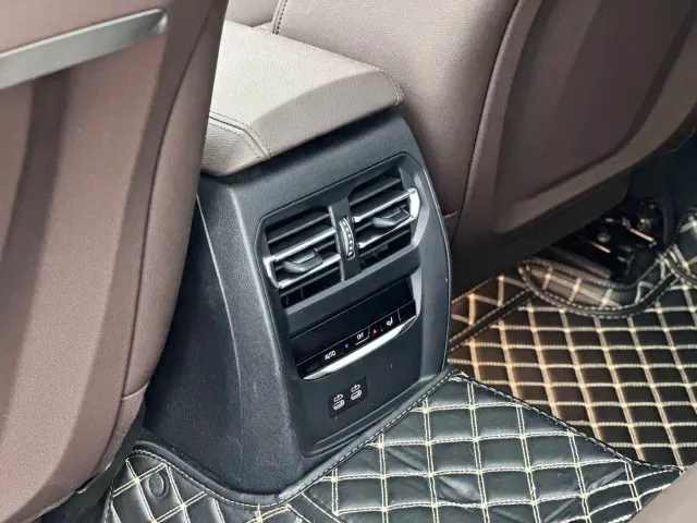 BMW 3 Series — Фото автомобиля 12