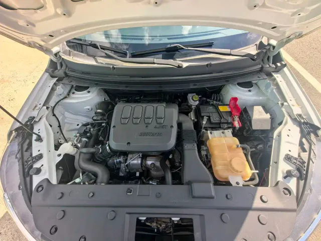 Forthing T5 — Фото автомобиля 17
