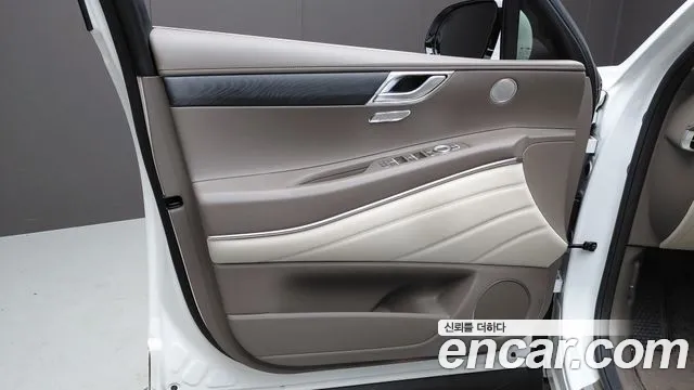 Genesis GV80 — Фото автомобиля 13