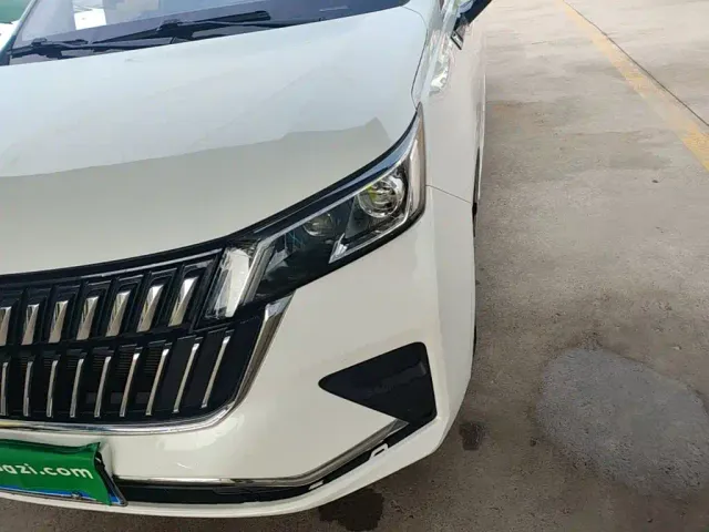 Wuling Jiachen — Фото автомобиля 23
