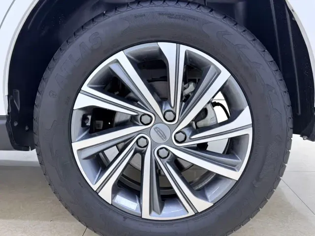 Geely Vision X6 — Фото автомобиля 22
