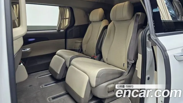 Kia Canival Carnival 4 поколение Дизель 7 мест Hi-Limousine — Фото автомобиля 26